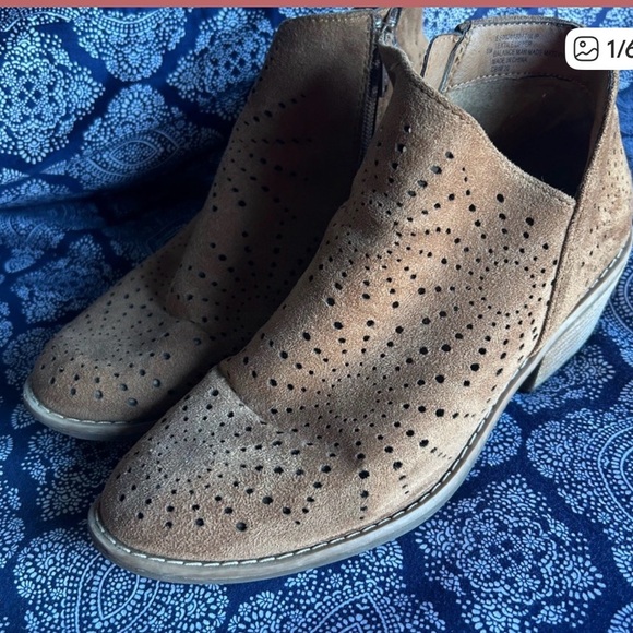 Warm tone Brown Suede Ankle Boots - Picture 7 of 7